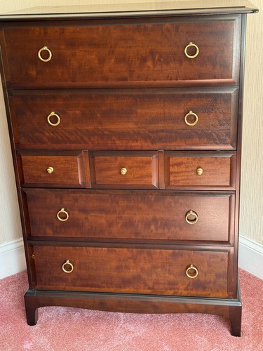 Stag minstrel mahogany - mahogany, chest