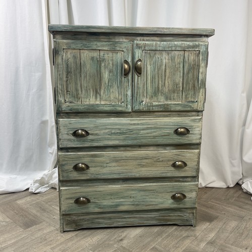 Distressed chest drawers - chest, of